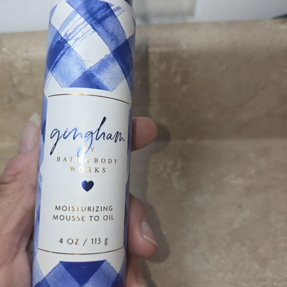Bath & Body Works Gingham Moisturizing Mousse To Oil 4oz Body Oil Blue Women